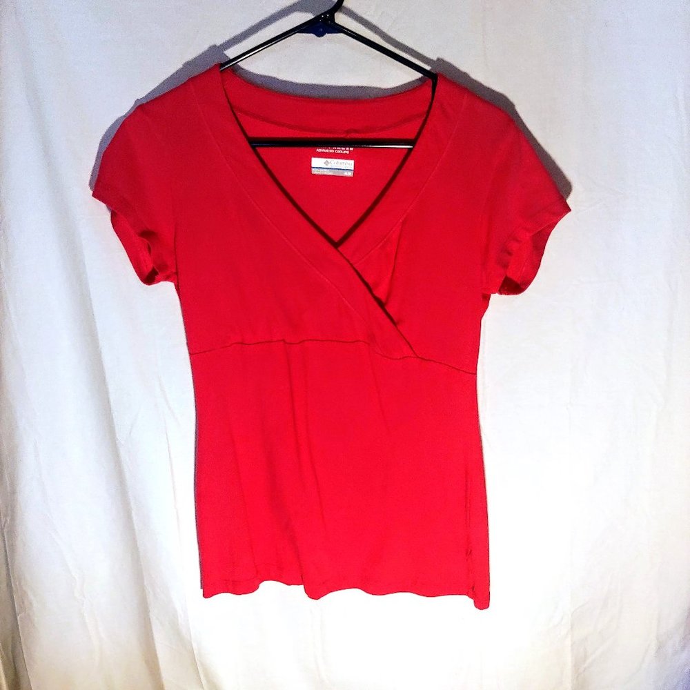 "Columbia Cross-Over Casual Tee"